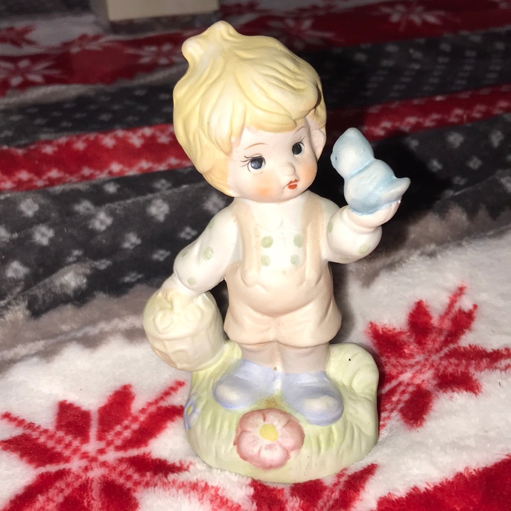 VINTAGE KMART HAND PAINTED PORCELAIN BOY FIGURINE